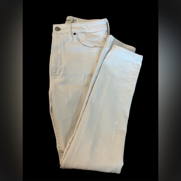 Abercrombie & Fitch High Rise Super Skinny 25/0s - Picture 3 of 4